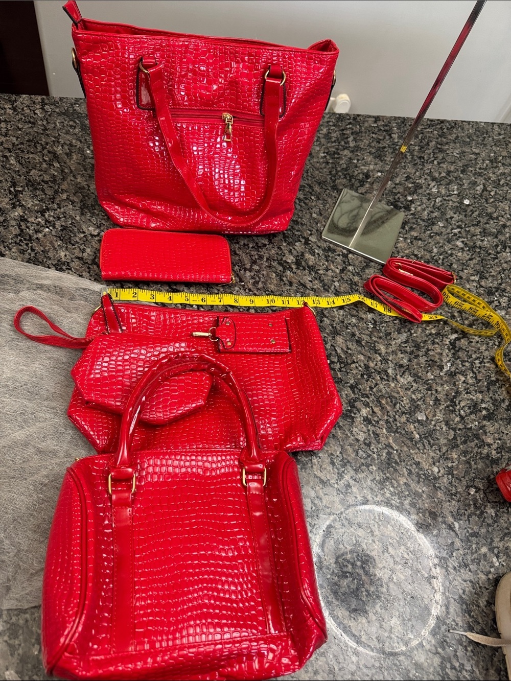 Mei & ge Shiny Red Croc-Embossed Tote & Satchel Set NEW - Picture 8 of 10